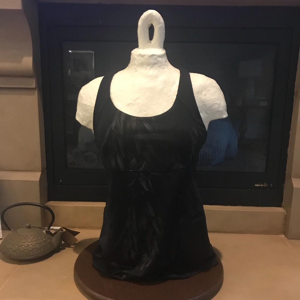 Lululemon tank